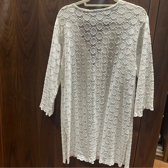 J Valdi White cover up - Picture 8 of 8